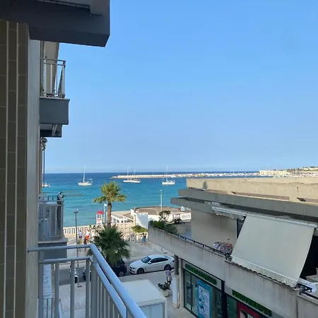 Sul Lungomare Terra D'otranto *